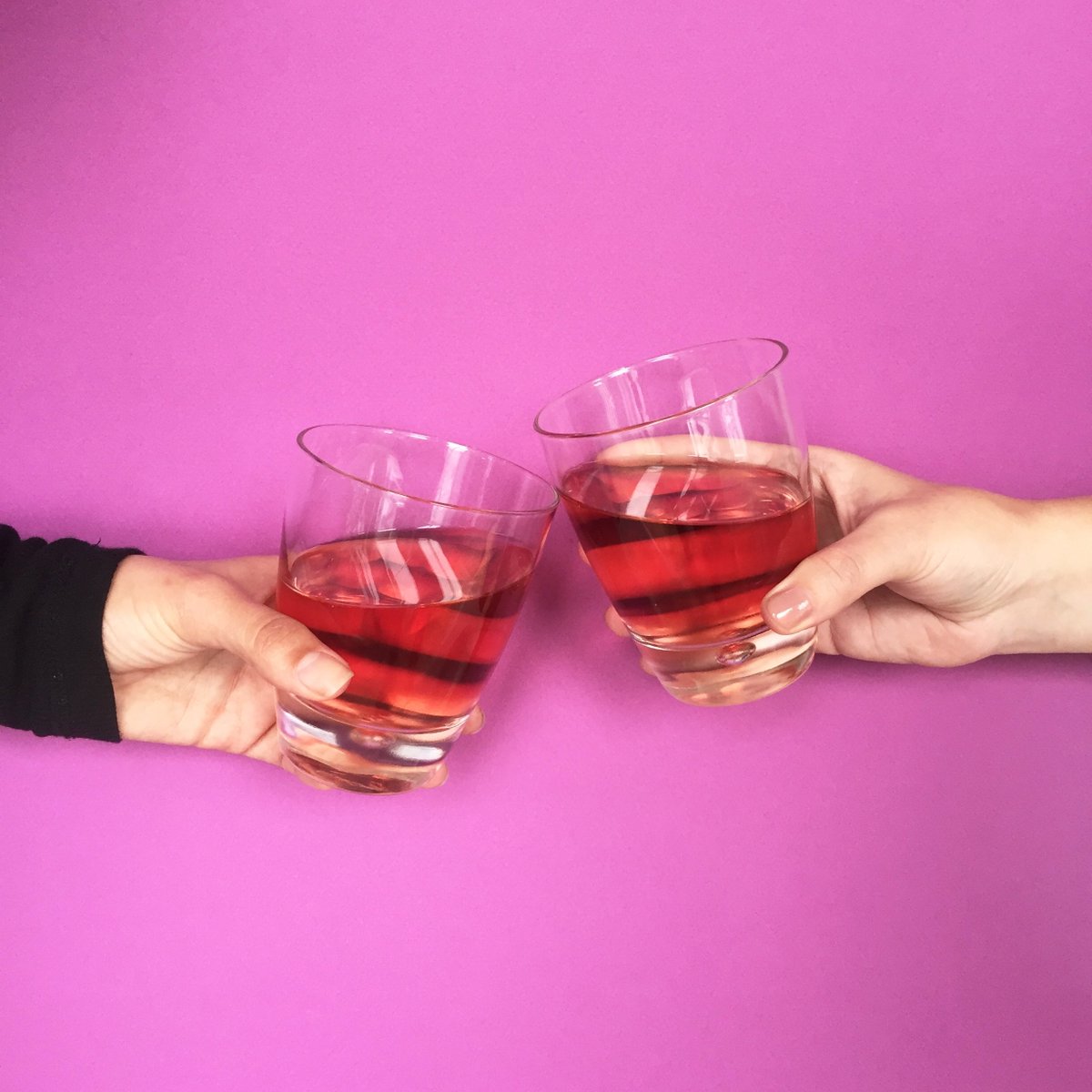 Rosé all day (literally) 🍷 The Square by Brand Assembly has wine on tap and it's flowin' for National Wine Day! 🎉