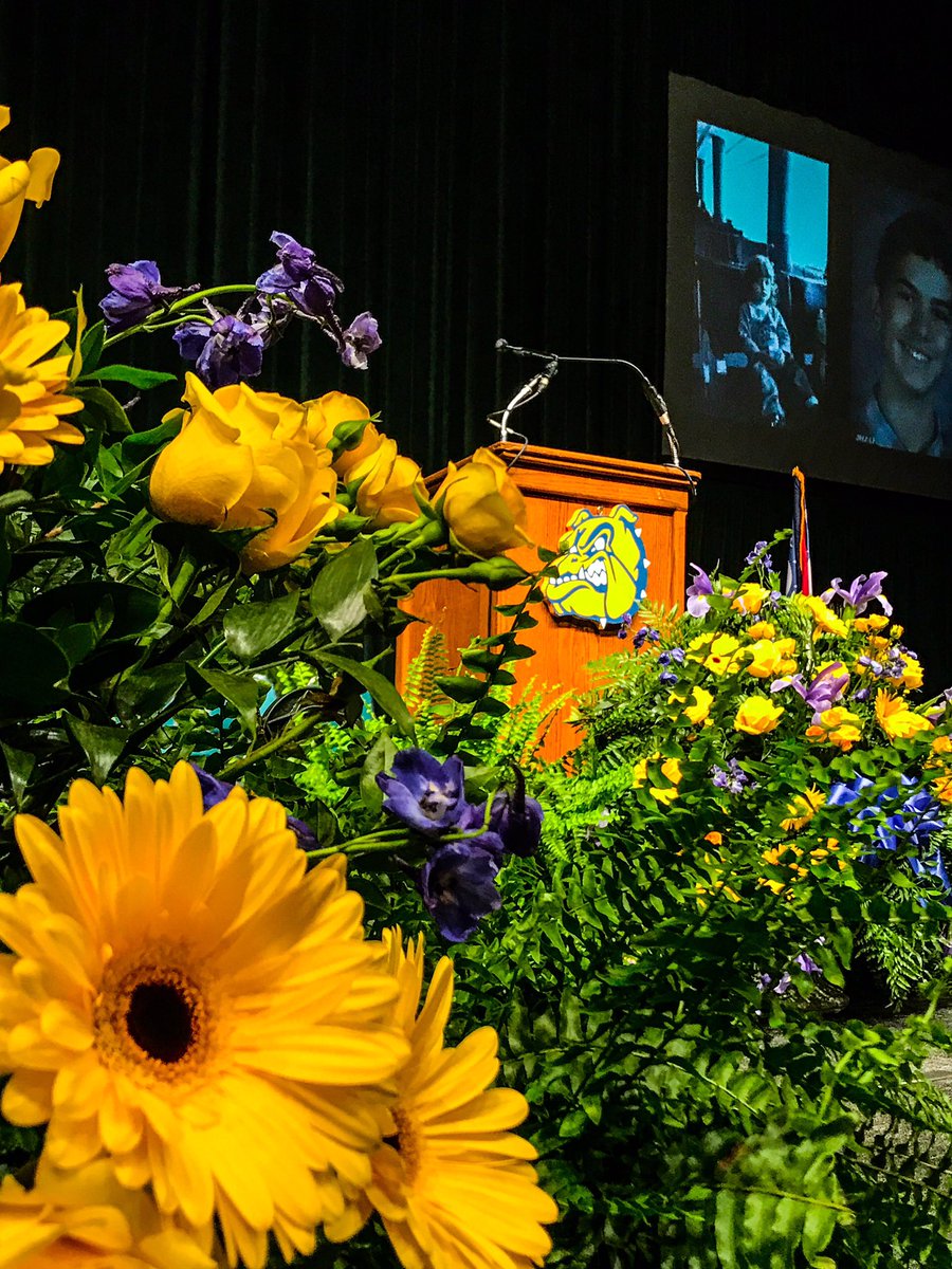 wolsteincenter's tweet image. Tonight we welcome the  @ofhsbulldogs Class of 2017 commencement to the Wolstein Center!