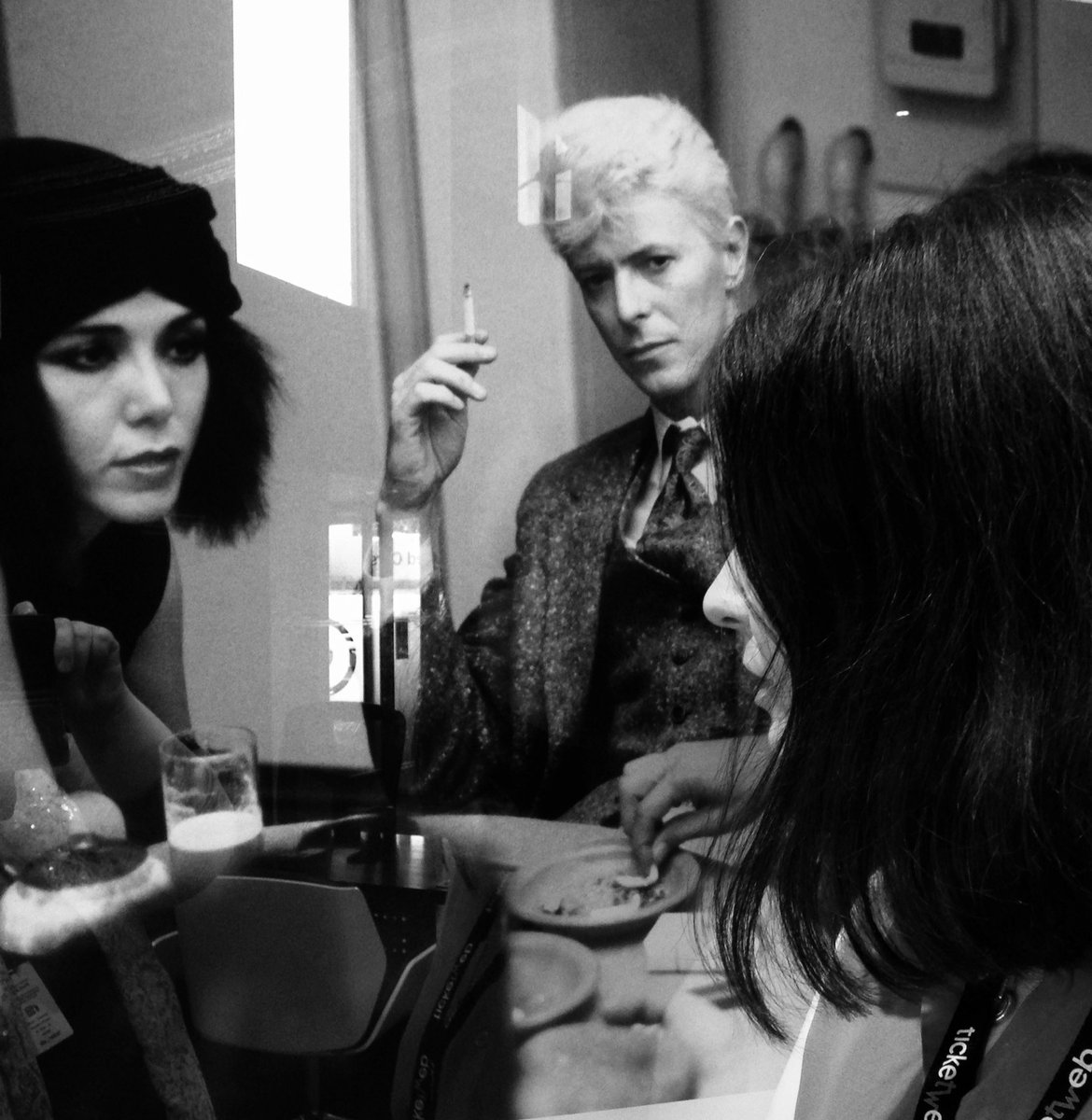 ZODIDOG's tweet photo. @OffBeatLive Trying to get in on the chat #DavidAndI (you should see the outtakes ๐) @TheDenisORegan #Newcastle #selfie https://t.co/96zkgmXaz1