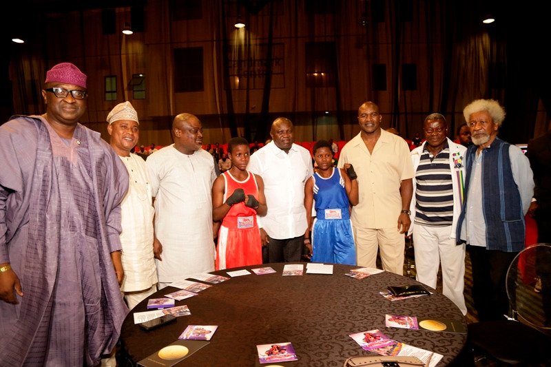 AkinwunmiAmbode's tweet photo. The Rumble in Lagos featured charity boxing matches in commemoration of the 50th anniversary of Lagos. #LagosAt50 #RhumblesInLagos https://t.co/y5vu25tEbt
