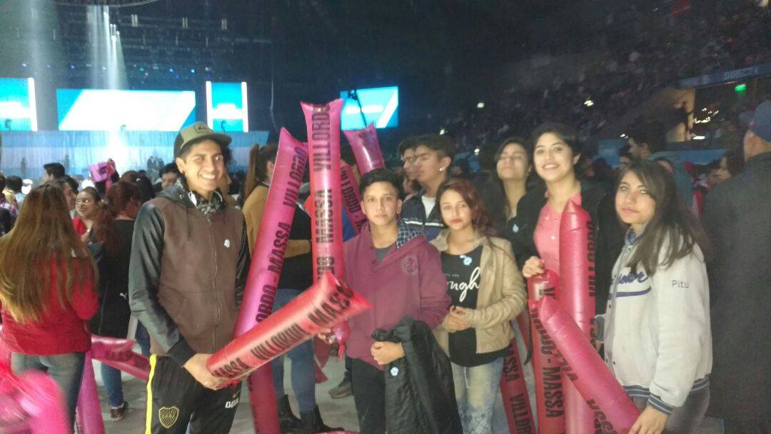 FRQuilmes's tweet photo. #NaceUnPaís
@iglesias2015 @Russo_Quilmes @Asenciofernando @GracielaCamano @EquipoMalena https://t.co/aEJdjR4ioJ