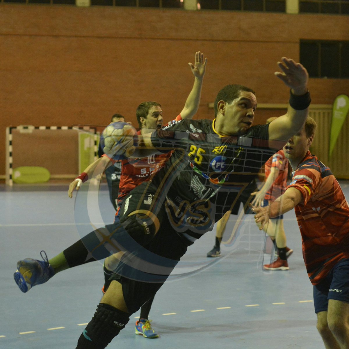 Final del Primer Tiempo, Gana <a href="/HandebolTaubate/">Handebol Taubaté</a> sobre @SAGVBALLESTER  por 18-09