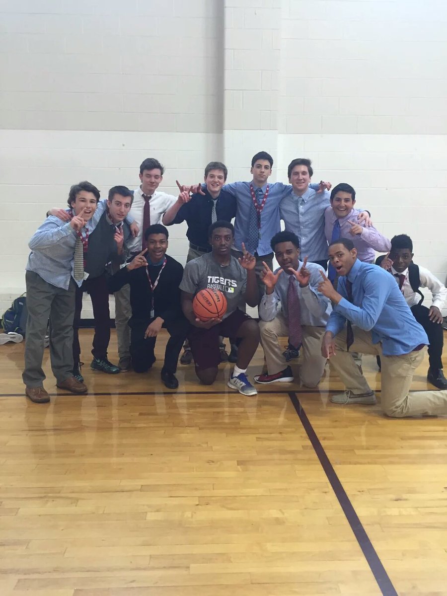 zbowker12's tweet photo. Enough said.

#6TimeChampions 
#PlouchaforPresident 
#Neary4Trez https://t.co/PwRqP5qjDt