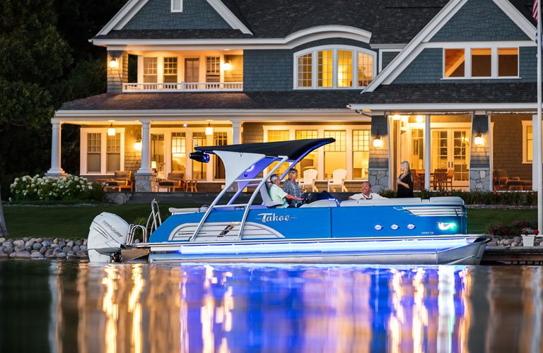 We work every day with our team of experienced welders, furniture makers, assemblers and engineers to constantly improve our boats.