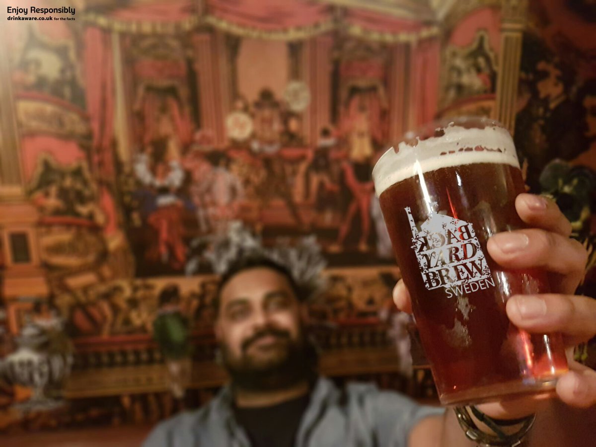 The joy of hanging out with crackin' tunes <a href="/oportobar/">Oporto</a> +18 #BackyardBrew #Leeds