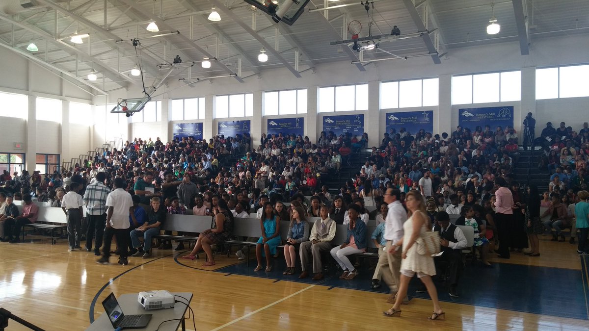 TherealDRMOM's tweet photo. Class of 2021 here they come....Bennett's Mill rising 9th graders transition ceremony! https://t.co/PAccvO6aDU