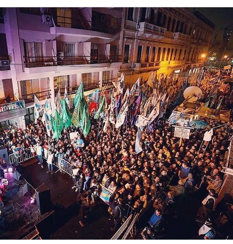 Juanses73's tweet photo. Qur seria del Peronismo sin la militancia Peronista...
(Massa=Stolbizer=Macri=Mierda) https://t.co/w4sIhGW3Yu