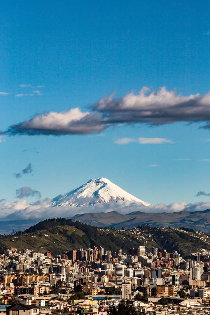 optur_org's tweet photo. @tudiscovery @Discovery_Mx @DiscoveryArg @Discovery_Co @padresalvajee @Bethovenz @samuelmarkno En Ecuador les esperamos con los brazos abiertos indudablemente el Cotopaxi es hermoso. https://t.co/1qTYFKSUYd