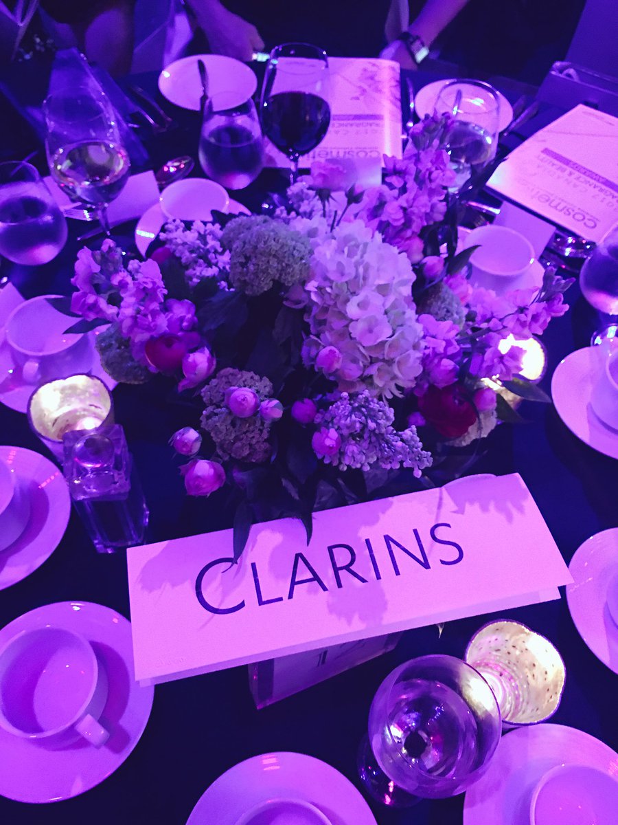 csaintemarie's tweet photo. So excited to be at the Canadian Fragrance &amp; Beauty Awards! 💁🏻#CFBA2017 @cosmeticsmag @ClarinsCanada https://t.co/ohoVG1wq4V