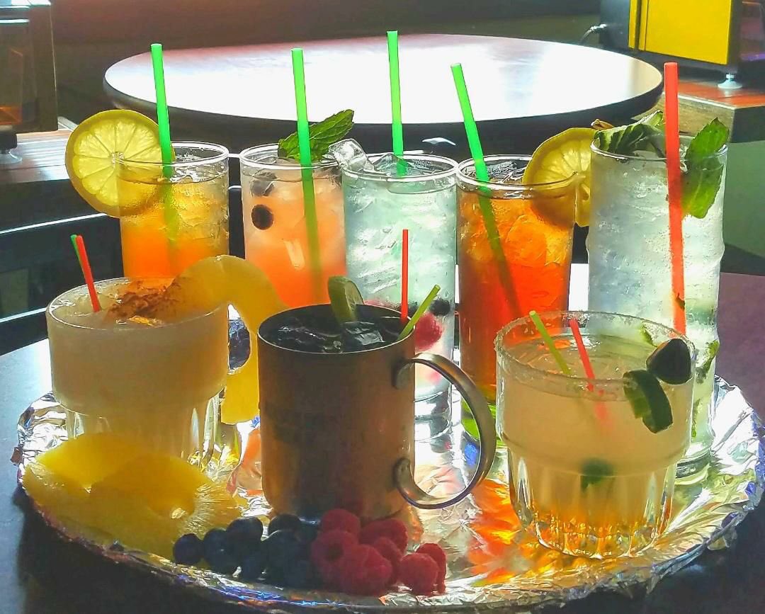 BuzzInnWA's tweet photo. Come down and cool off with our new #summercocktails! #buzzinn https://t.co/CNNWx8025x