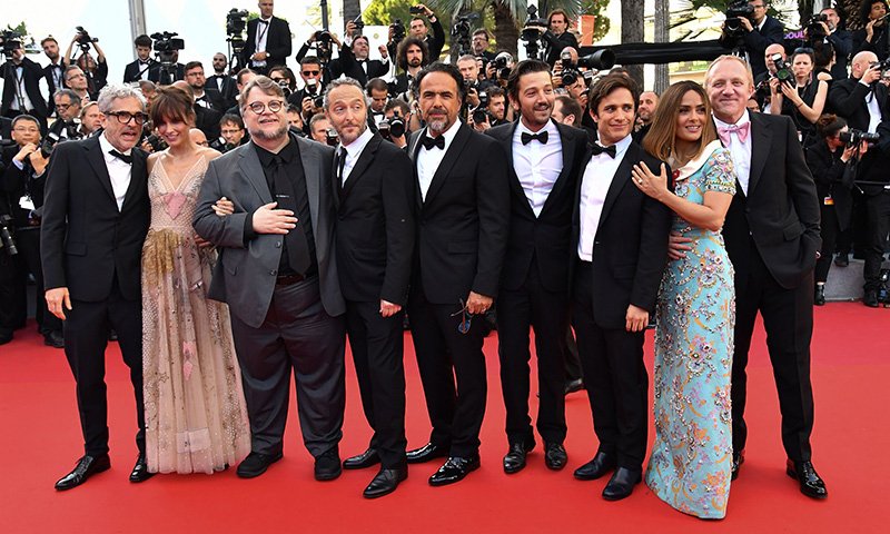 panetonsayon's tweet photo. FB Live CinEnSayo: Hoy 8:30pm https://t.co/ATZIm0N2Kt
Bonus Track: #Cannes2017 #TwinPeaks  #RogermooreRIP #SemanaDelCineFrances @IneditPeru https://t.co/8kjaD7YU7Y