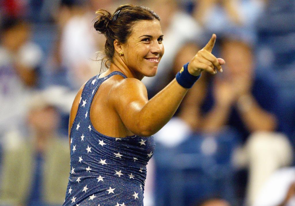 usopen's tweet photo. #USOpen Moments: Look back to 2002, when @JenCapriati was part of the first-ever, all-women’s night session https://t.co/r6ZLXRyEnn https://t.co/KVSUH6AgVt