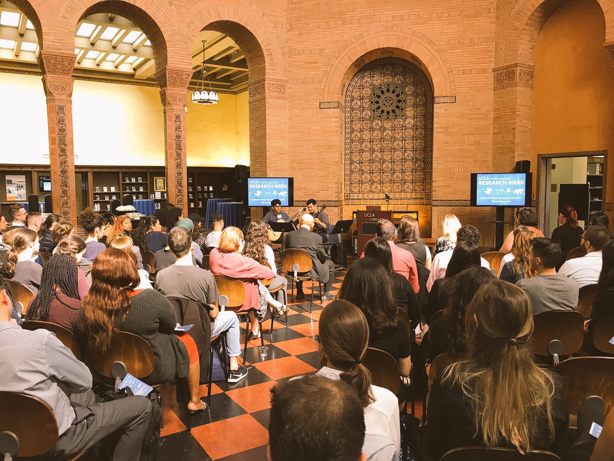 angelascales's tweet photo. Packed house for the Undergraduate Research Week reception and awards! @UCLA_Alumni #BruinProud https://t.co/bSZ87hOyvL