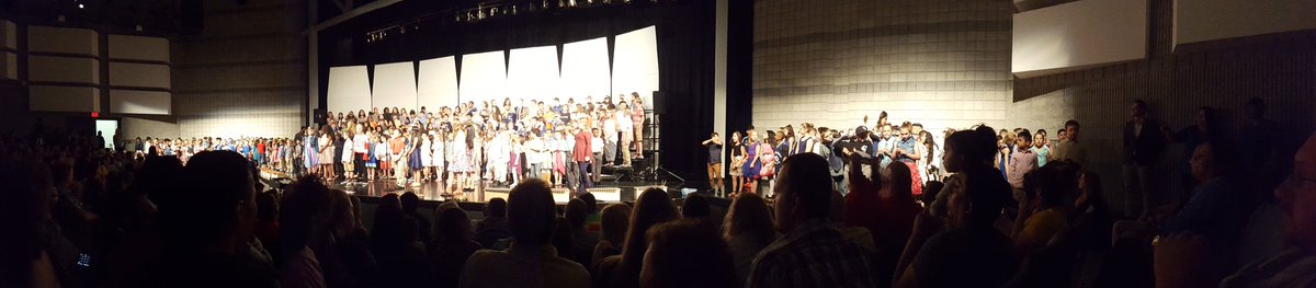 400 <a href="/LakeshoreWO/">Lakeshore Elementary</a> students on stage!  Amazing job <a href="/HolcombMusicWO/">Julie Holcomb</a>. #GoWO #lakeshoresuperpower