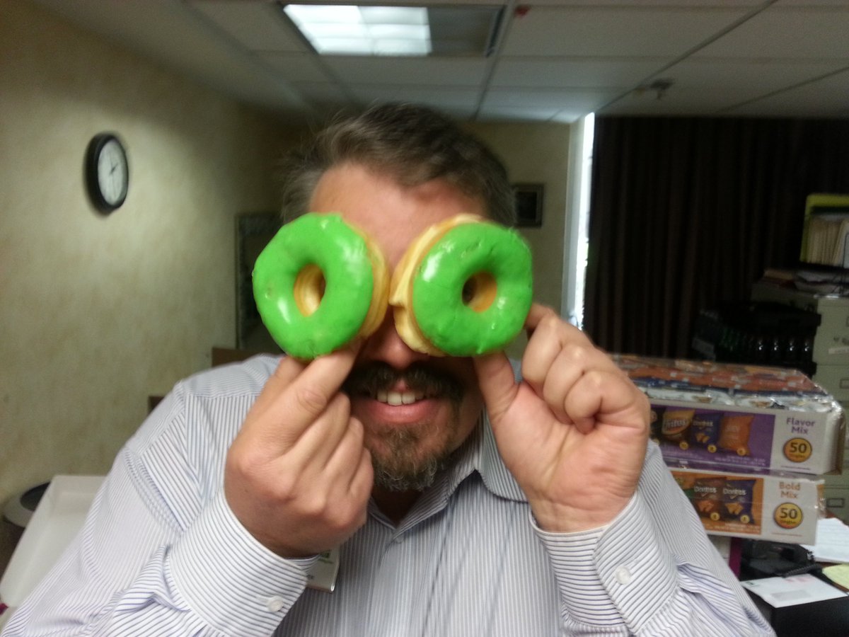 PacificaHost's tweet photo. "After a long day of dealing doughnuts you start to get the feeling you're wearing doughnut goggles" -GM Ben Baker @HIMarketSquare https://t.co/OvkNx0lDdM