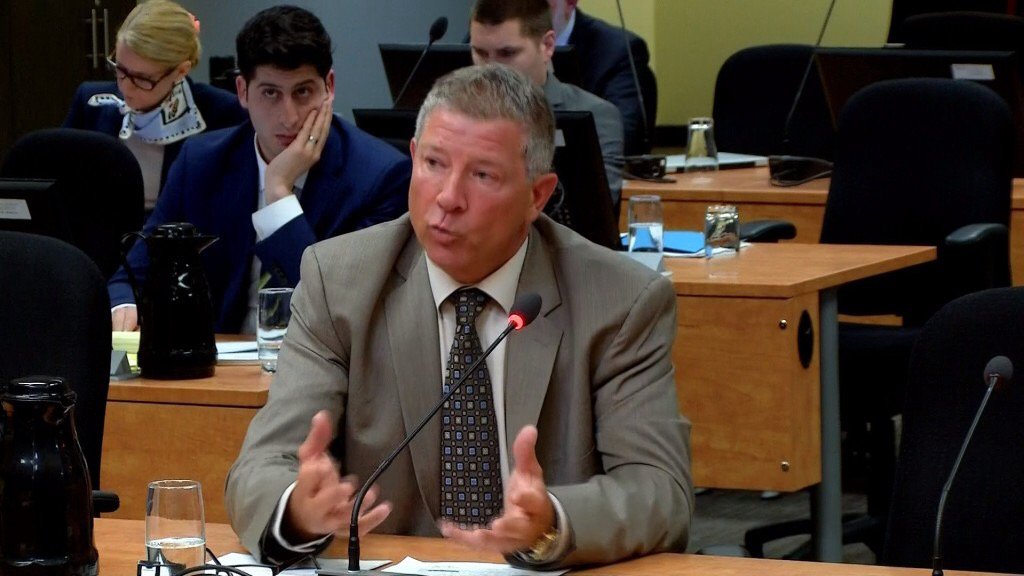 MessierSRC's tweet image. Commission Chamberland: L'ex-patron de Normand Borduas admet qu'il voulait s'en débarrasser
 ici.radio-canada.ca/nouvelle/10358…