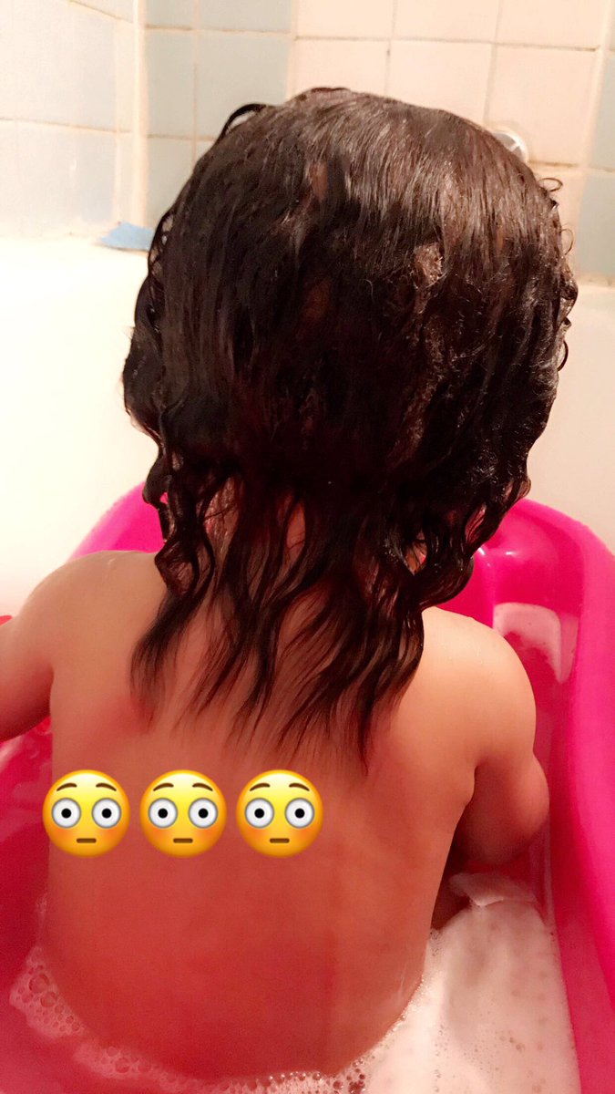 Lena_Muhammad's tweet photo. My baby's hair though😳 https://t.co/pFWYMQ6lFI