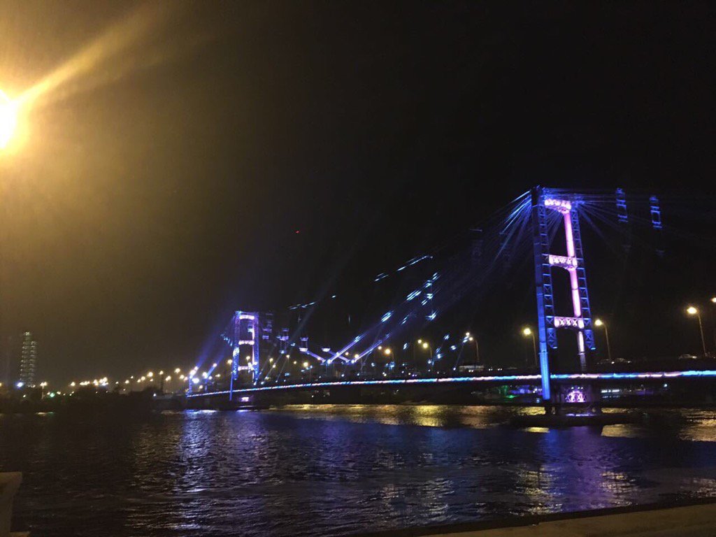 Las ciudades cambian con obras y con símbolos. Hoy pusimos un símbolo histórico de SFe también como imagen de futuro