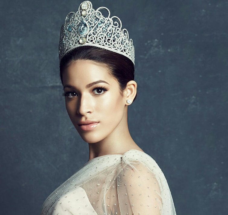 TeamMissMY's tweet photo. Samantha Katie @MissUniverseMY #missuniverse #malaysia #missuniversemalaysia https://t.co/Gso70QizPw