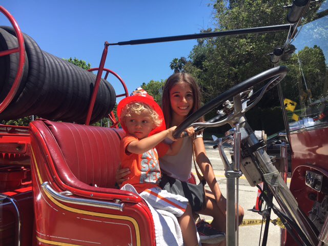 LAFDBANDWAGON's tweet photo. In case you missed it: #LAFD #FS71 #Community Pancake Breakfast @LAFDwest https://t.co/eQ49KvZayX