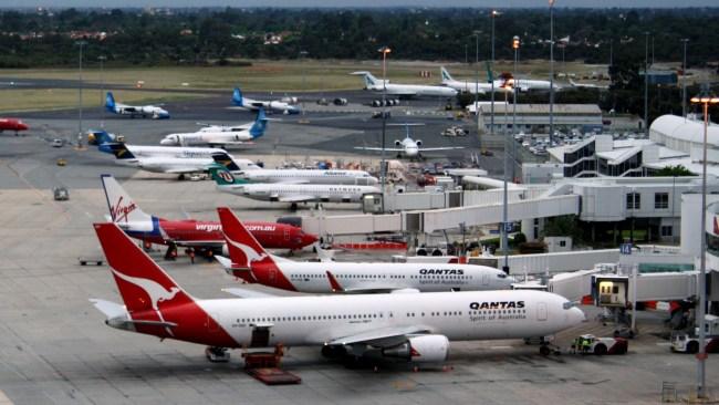 perthnow's tweet photo. Update: Aircraft was forced to return to Perth Airport about 15 minutes after taking off but landed safely.  https://t.co/R31YpJatzZ https://t.co/4MtcTfBpjj