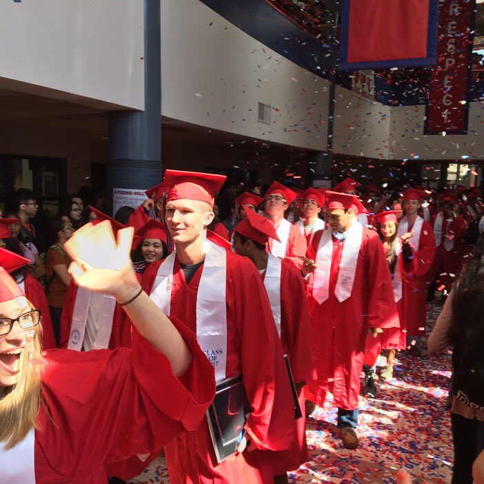 DHS_Vikings's tweet photo. Senior Walk 2017 was amazing! Thank you @DMS_Vikings and Dulles Elementary for making it extra special. https://t.co/VU1ayvp94l