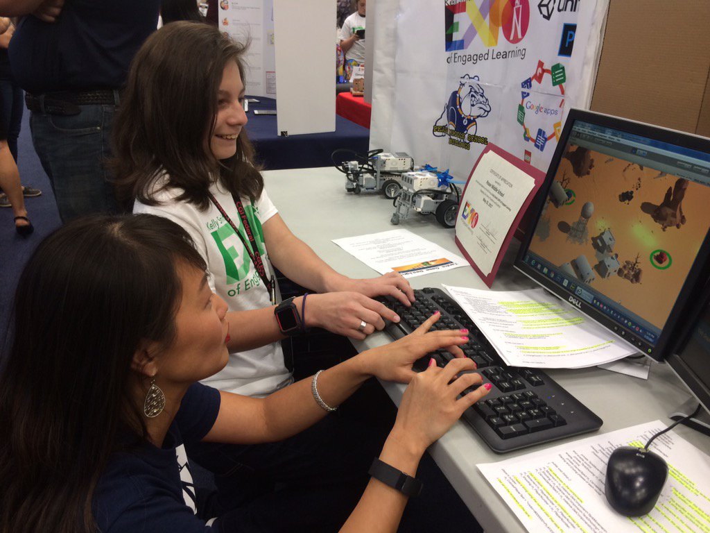 GuerreroRick1's tweet photo. @NISDPease at the Technology Expo!! #NISD #PeaseStrong https://t.co/k9sZTc86Gq