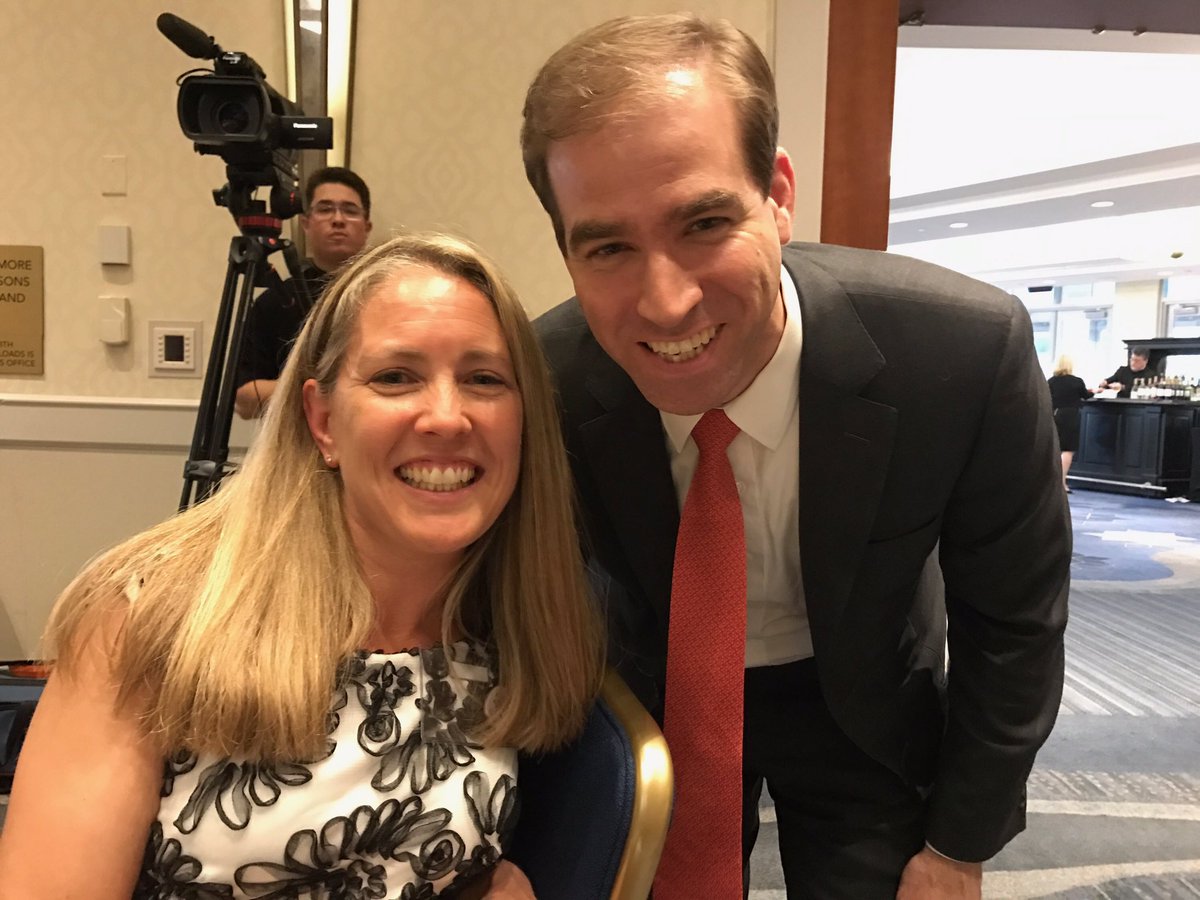 <a href="/BSTEMhartford/">Betances STEM</a> our teacher of the year!! Congrats Kim Daly!! <a href="/HartfordSuper/">Dr. Andraé Townsel</a> @MayorBronin <a href="/ME_VanderSloot/">Michelle VanderSloot</a> @klv5180 <a href="/kmcbones/">Catherine Carbone</a> #bstemhartford