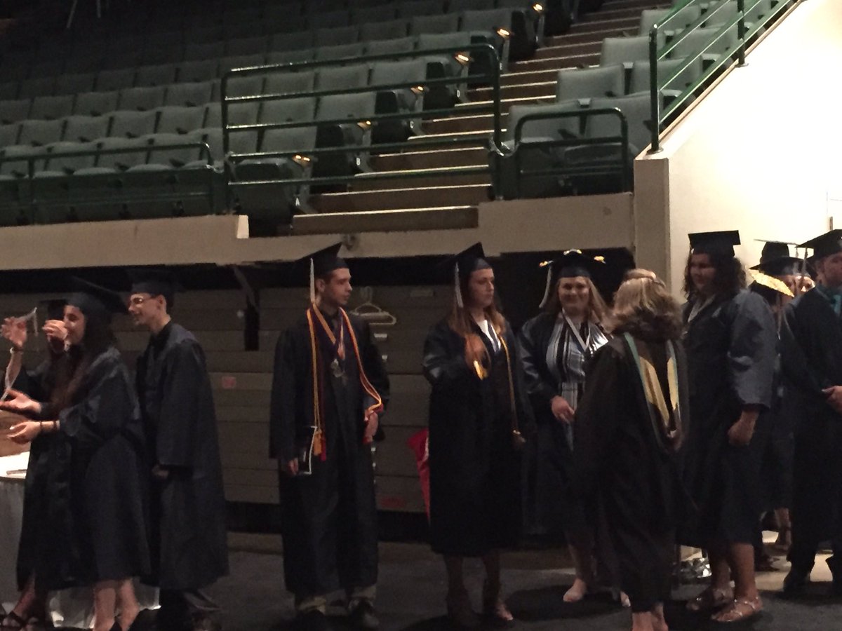 DrJimLloyd's tweet image. Some backstage photos. #Classof2017OFHS