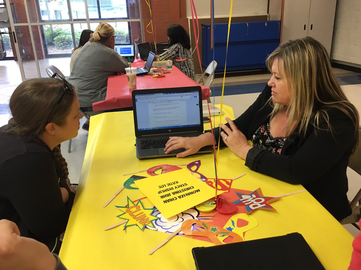 MicheleWagg's tweet photo. Sharing #GATEcertification final projects tonight! Congratulations to all participants on earning your certificate. #mesamoments #PVshares https://t.co/8IAI6FFRjD