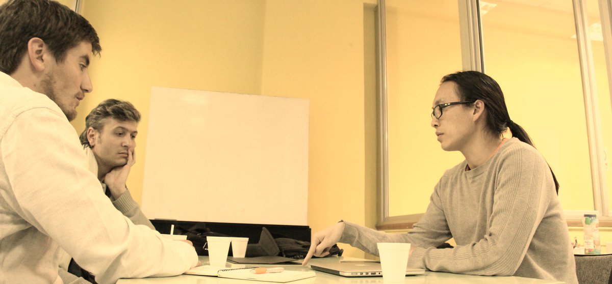 chihau's tweet photo. Fotorreportaje: así se vivió la última sesión de ‘speed mentoring’ del Club de Mentores PUCV vía @Chrysalis_PUCV https://t.co/5f3AoTv2wy https://t.co/3gHLb6g0hV