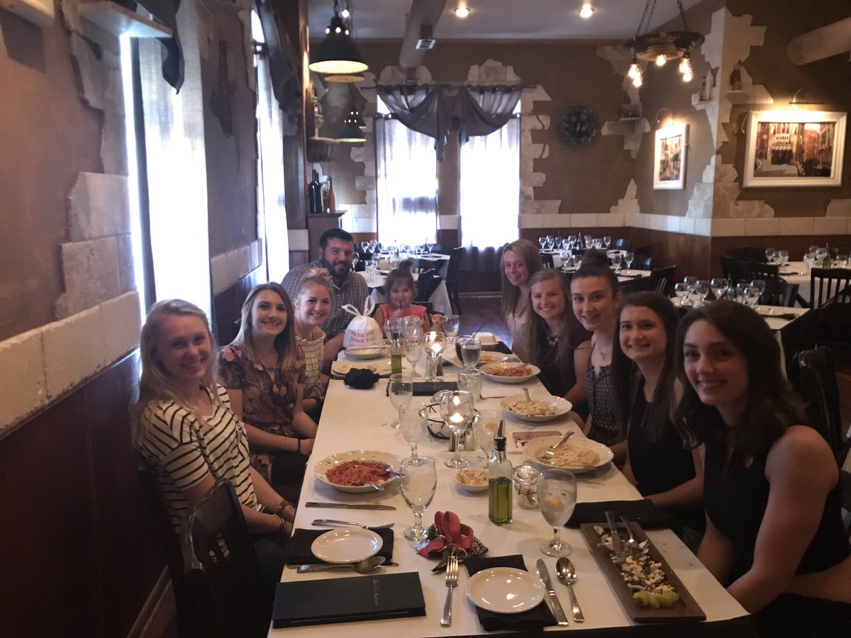 DixonXCTF's tweet photo. Senior Dinner! Awesome group! good food. #basiltree #iloveit https://t.co/86nqoXhlYm