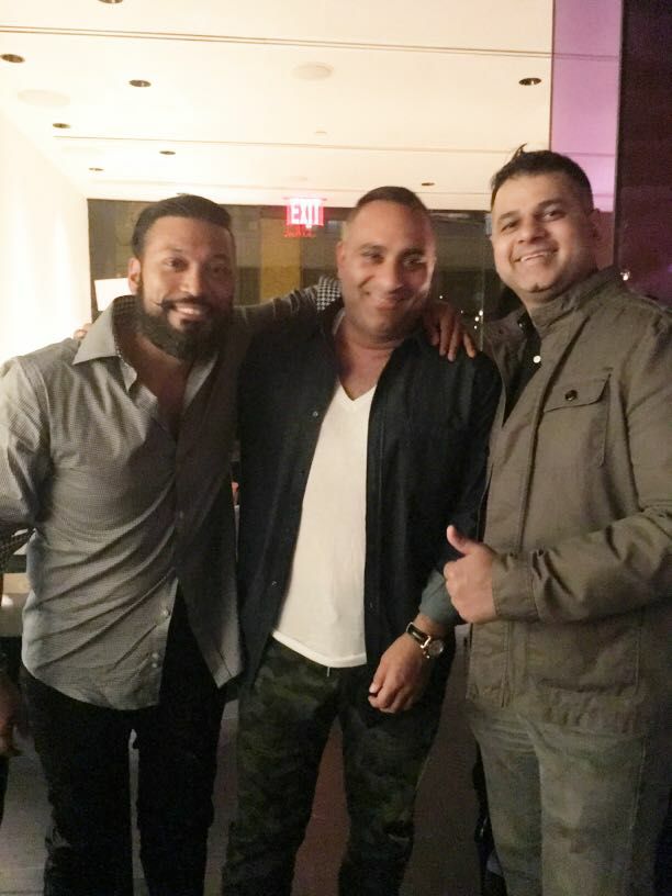 Eventcombo's tweet photo. Cash me ousside... @therealrussellp @FunnyLatino and @sarooshgull How 'bout dat? https://t.co/sGgPfcGePY