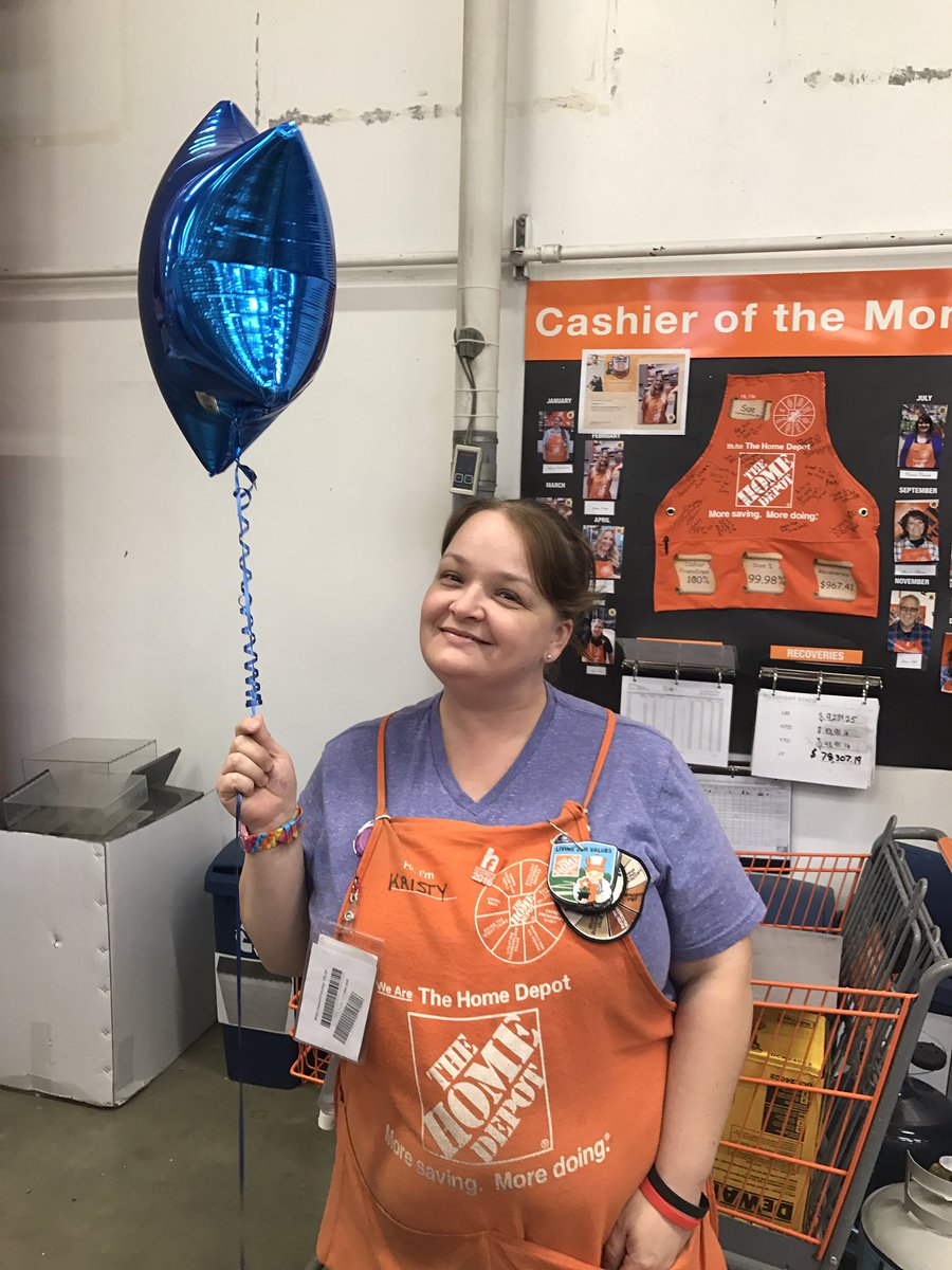 SethPlumb's tweet photo. Kristy with 11 HDCC Apps last week, AND THEN PULLS OFF 14 JUST TODAY! You're on Fire! #redhotredding #CreatingCustomerLoyalty https://t.co/tq3ty4udxc