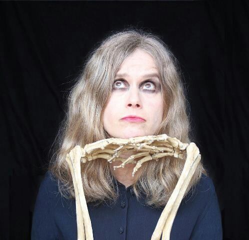 negrowhitenet's tweet photo. Halo, lo nuevo de Juana Molina

Este sábado se presenta en @club_paraguay 🙌

https://t.co/HoecXTHpHd https://t.co/8GT18iAkXk