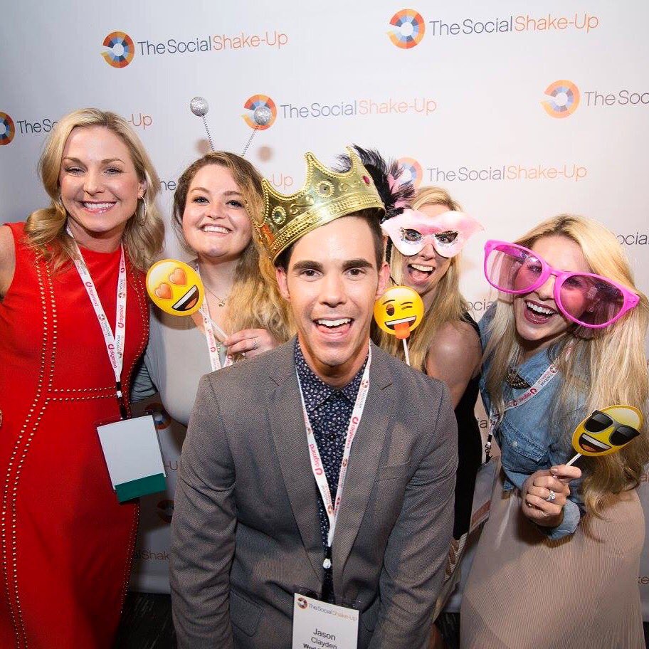 SociallyJason's tweet photo. All the props to @social_shakeup for putting on such a great show this week!  😜😍😎 #ShakeUpShow https://t.co/ypj0jqLYYY