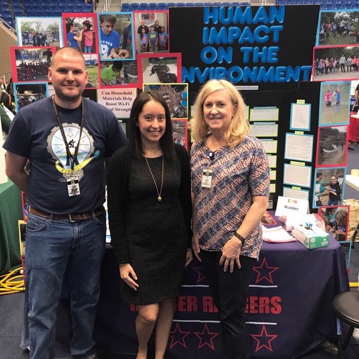 JennaTheTSS's tweet photo. @EarlRudderMS highlighting GT, robotics &amp; cyber patriots #nisdexpo17 #rudderengaged https://t.co/3RSnTTdfN7