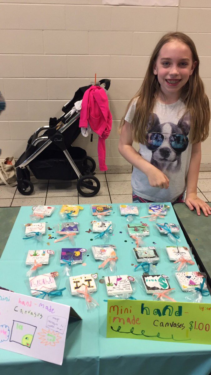 alyssadean53's tweet photo. How do you not buy handmade marketplace items from such sweet faces?😊 #economics #APSPride https://t.co/LCpE8Nuvln