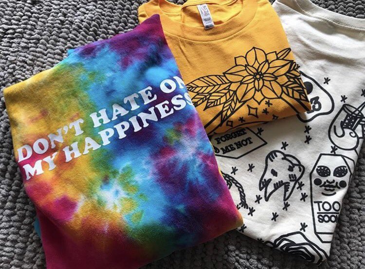 awarewolfco's tweet image. Come out and support your local shops Orlando!! #orlandopride #LGBT #ftm #mtf #donthate #SmallBusiness #support #transisbeautiful 🏳️‍🌈🖤🙃