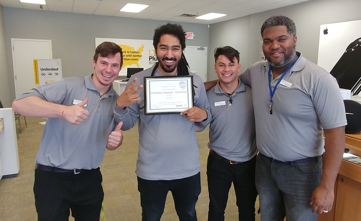 DKavelaris's tweet photo. Congrats to Team Waukesha from Universal Wireless for their BIG YoY FY16 accomplishment! @Sprint4MKE  @DavidGraham68 @jimmills22 https://t.co/e0azRQN9Mg