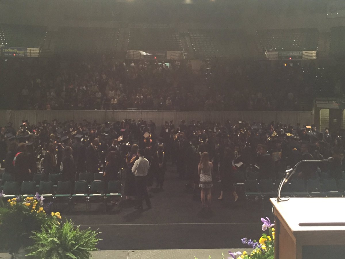 DrJimLloyd's tweet image. Congratulations Olmsted Falls High School Class of 2017!!!