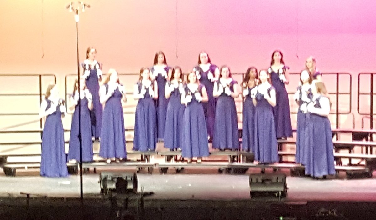 MelocheJoe's tweet photo. Incredible vocalists at HS East's concert. Musicians dedicated to their craft and to the department. A moving experience. https://t.co/XaZH3ETeAS