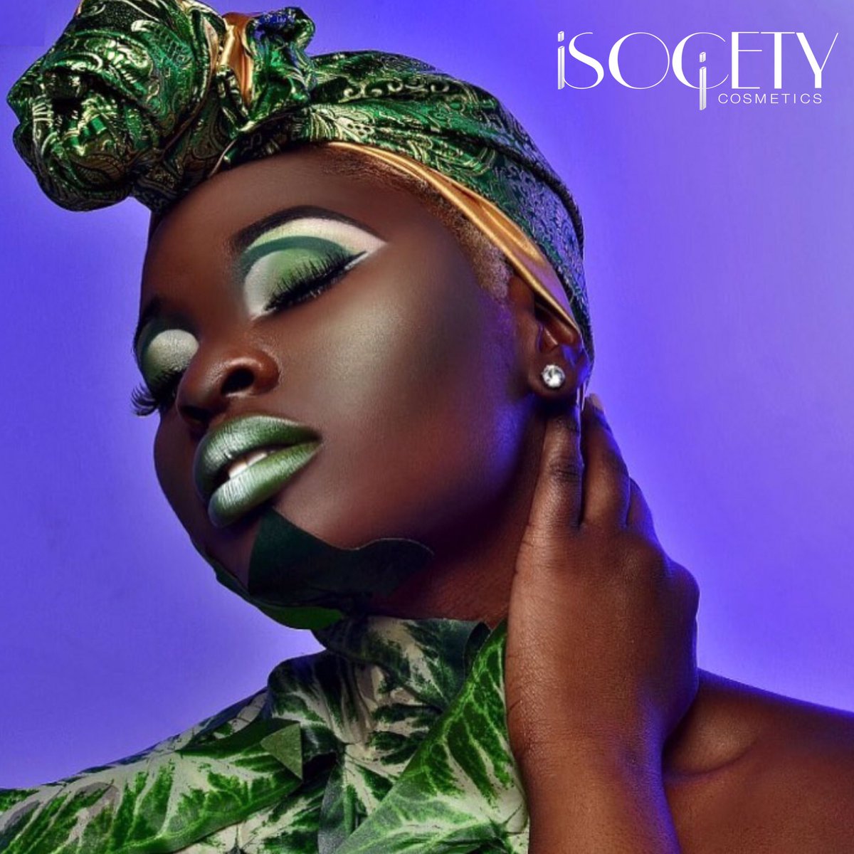 IsocietyISC's tweet photo. The Visionary Cosmetics Brand | Shop @ https://t.co/qBK69rDaL5
#iSOCiETYCOSMETICS
#HYTechCollection
#DIAMONDHEISTCOLLECTION
#bold #glam https://t.co/AMkmkd3wOQ