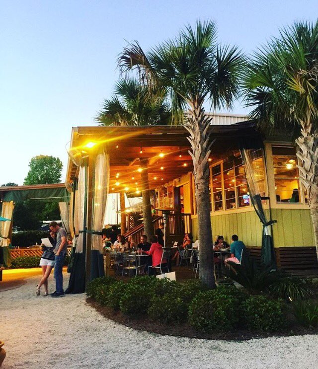 SunsetPointeFH's tweet image. That back porch though.... #sunsetpointe