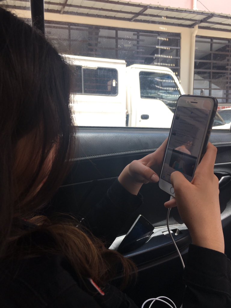 MMUDiego's tweet photo. @MMUsofiandres busy 😂💕 https://t.co/Demhtl87Qf