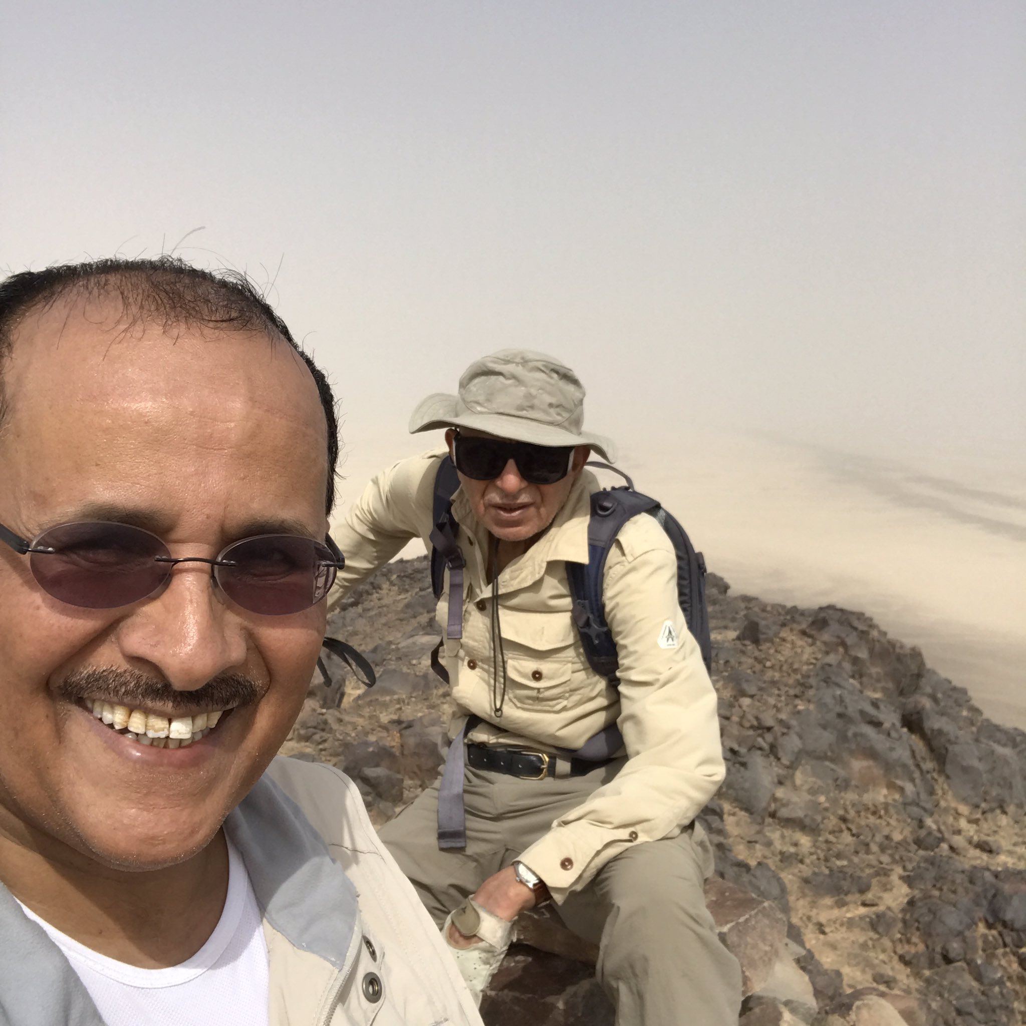Dr M Alquaiz د محمد القويز Dq On Twitter مع الدكتور عبدالله القويز على قمة جبل الحذن ي