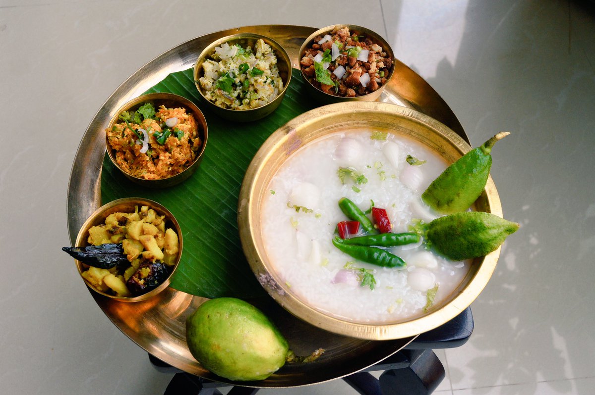 chefananya's tweet photo. Look forward to an amazing evening ! #oriya #culinarytrail #Hyatt @HyattRegencyMum @FoodBloggerAI @salloni #cookingistherapy #regional https://t.co/1MfKbN4Wnm
