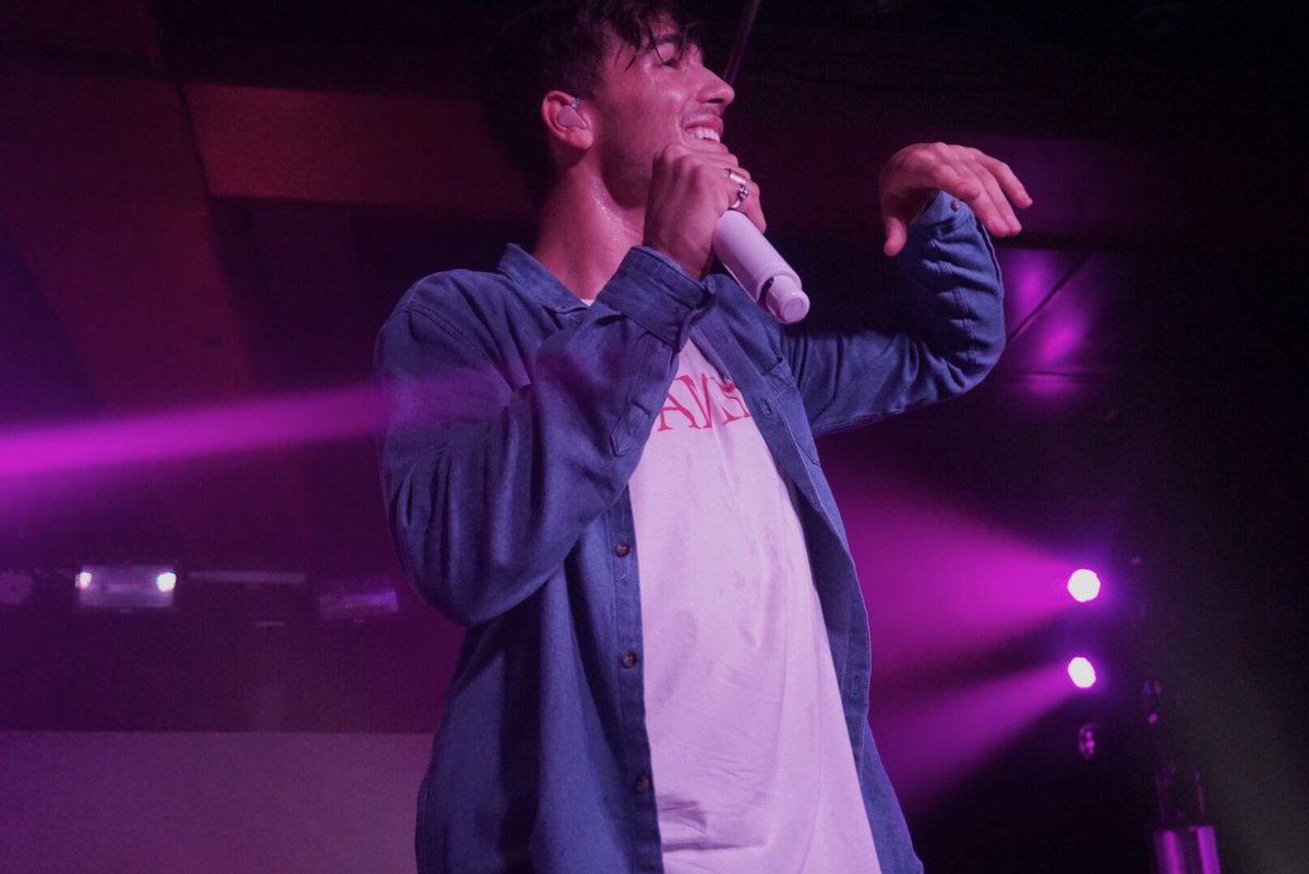 JacobW_Poland's tweet photo. Jacob performing in New York (Via.  @itsjustjmc)
📍May 25
 #basicallyhappyNYC

 https://t.co/70CnqnXYXv