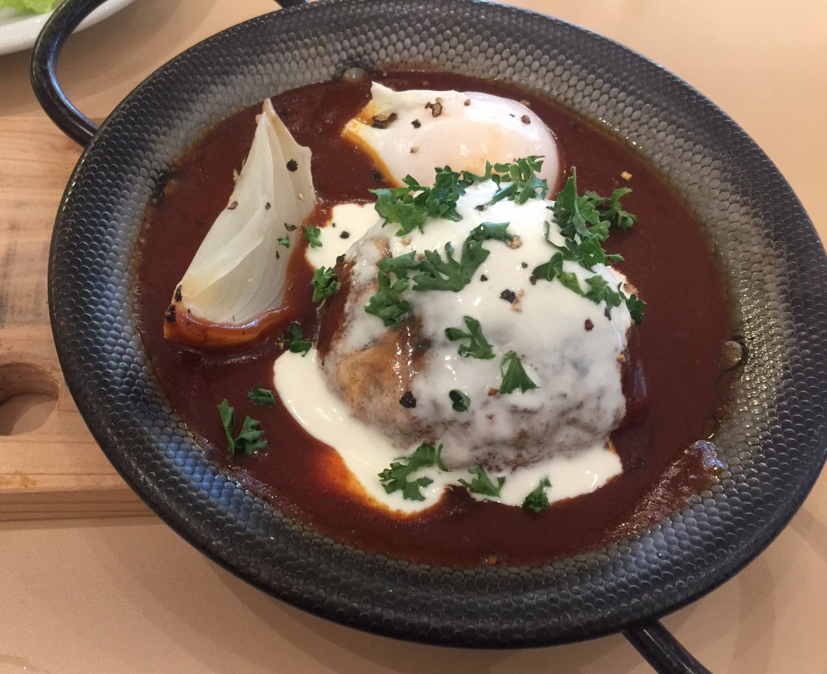 Nya 今週喘息が出ていたので午前中は半休をいただいてかかりつけの呼吸器内科へ 時間が余ったので気になっていた新宿南口のニュウマンへ ふむふむこんな感じかあ 若いお嬢さん方が好きそうぬう O レストラン カフェのガーデン ハウスでランチ