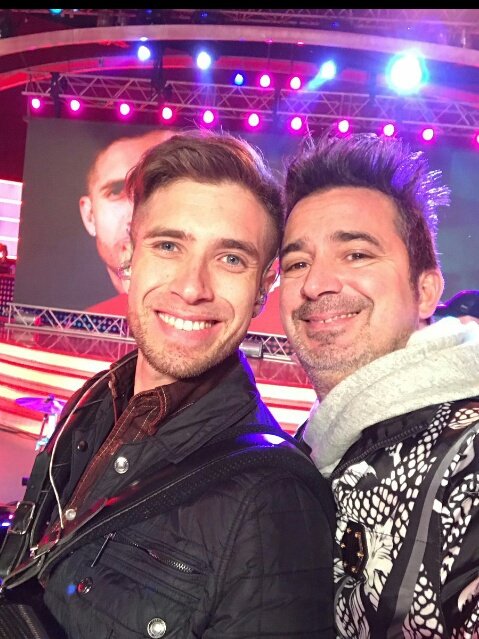 yamiiicFz's tweet photo. @PABLOSERANTONI  Hoy  es el Cumple de @CHILI_FZ  🎂🎈🎁❤👏😍 Nos Das Rt Asi Hacemos TT 
FELIZCUMPLECHILIFERNANDEZ https://t.co/ZPpHl294kr